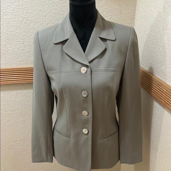 Atrium Collection Jackets & Blazers - Atrium Collection Elegant Sage Green Button Down Blazer Size 4